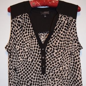 Black and White sleeveless top