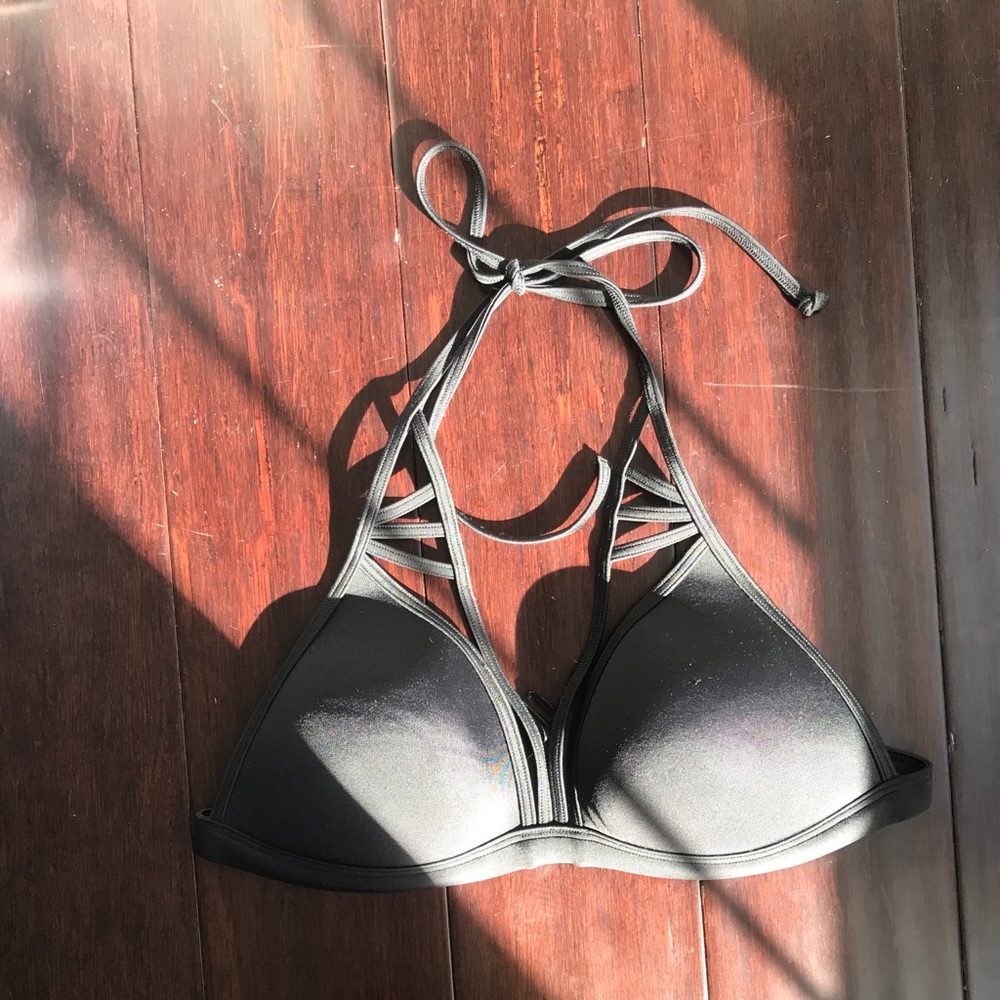 Strappy Victoria’s Secret bikini
