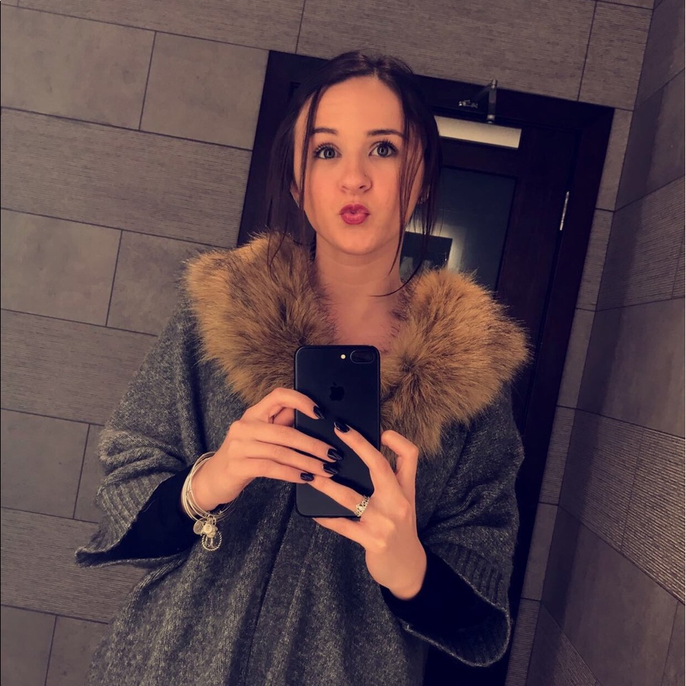 Meet your Posher, Maribel