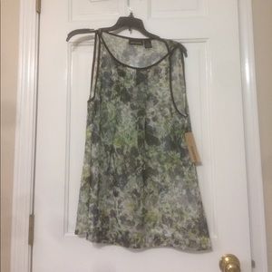 Women’s top.  Size M