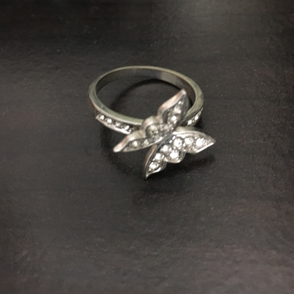 Butterfly ring size 10