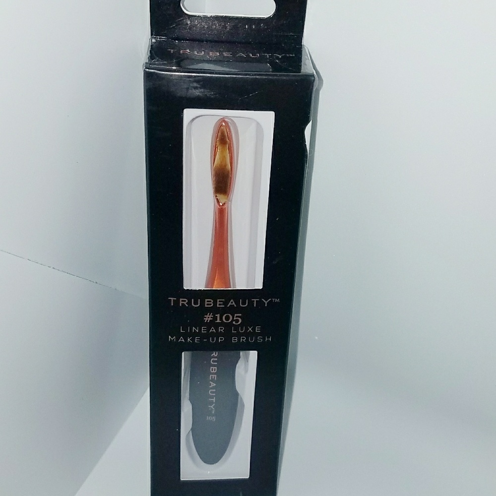 Trubeauty #105 linear luxe make up brush