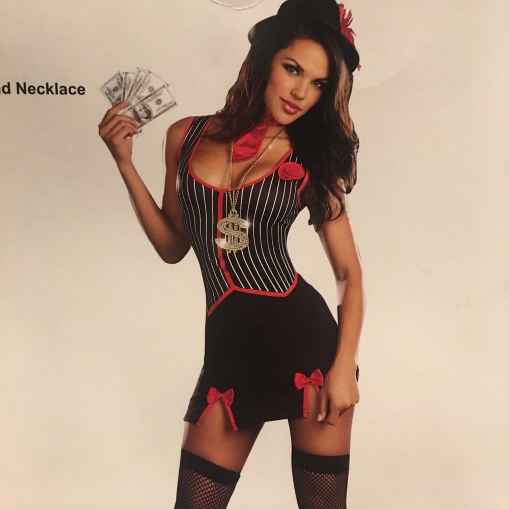 2piece Sexy gangster great 👍🏻 material