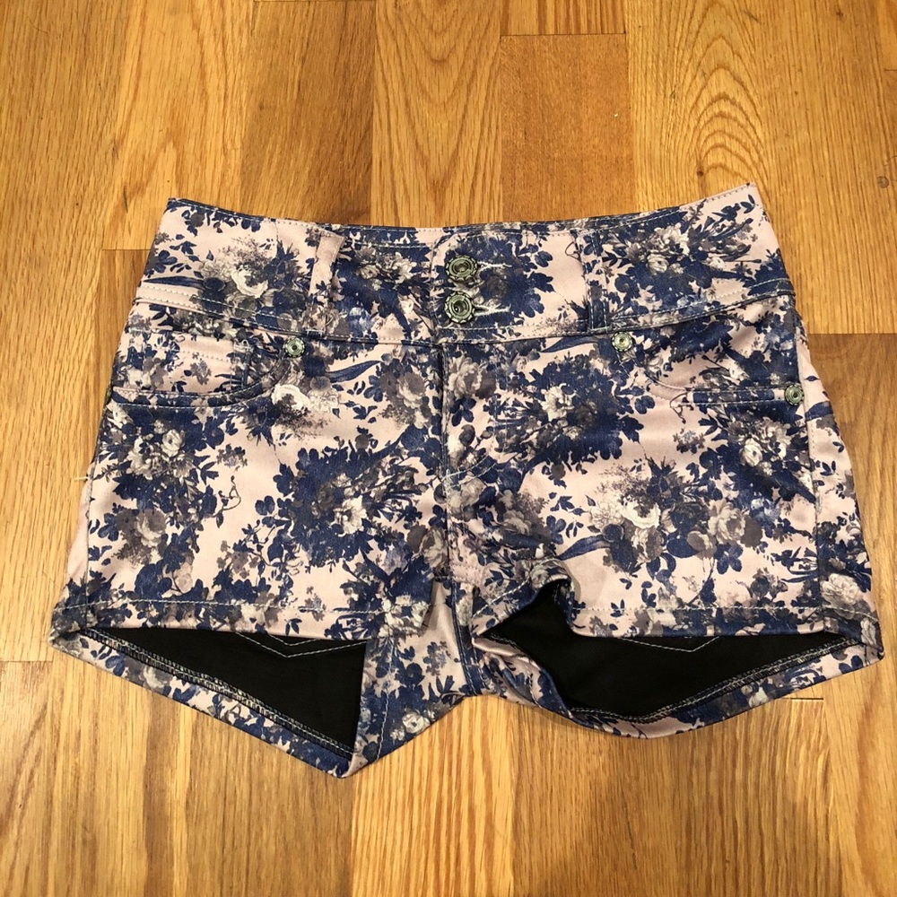 Floral print shorts