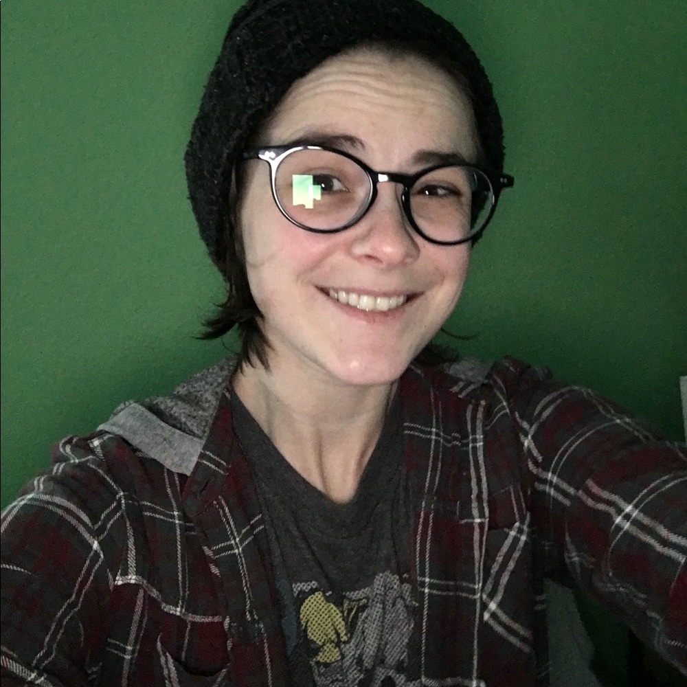 Meet your Posher, Hannah