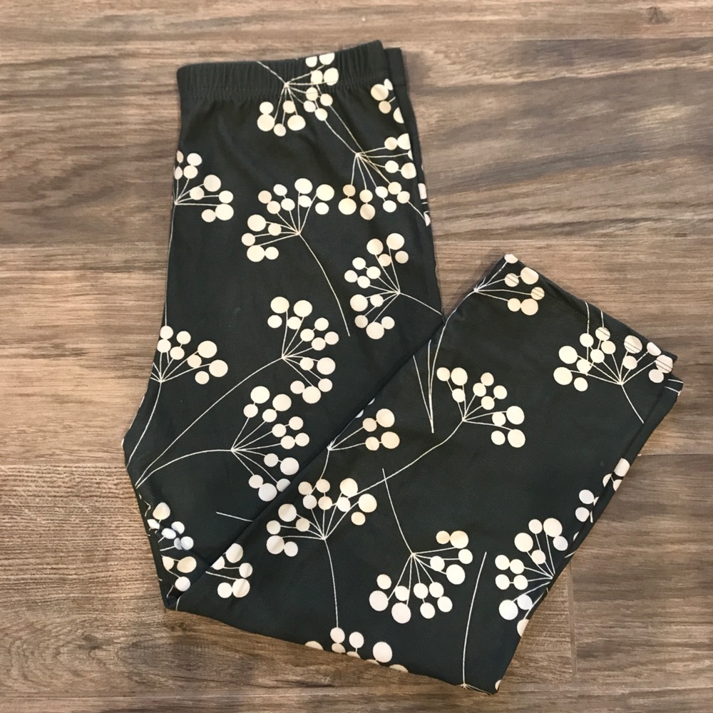 Agnes & Dora Soft and Stretch Capri Leggings