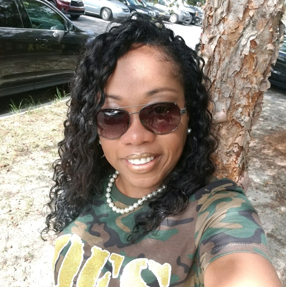 Meet your Posher, Jennifer