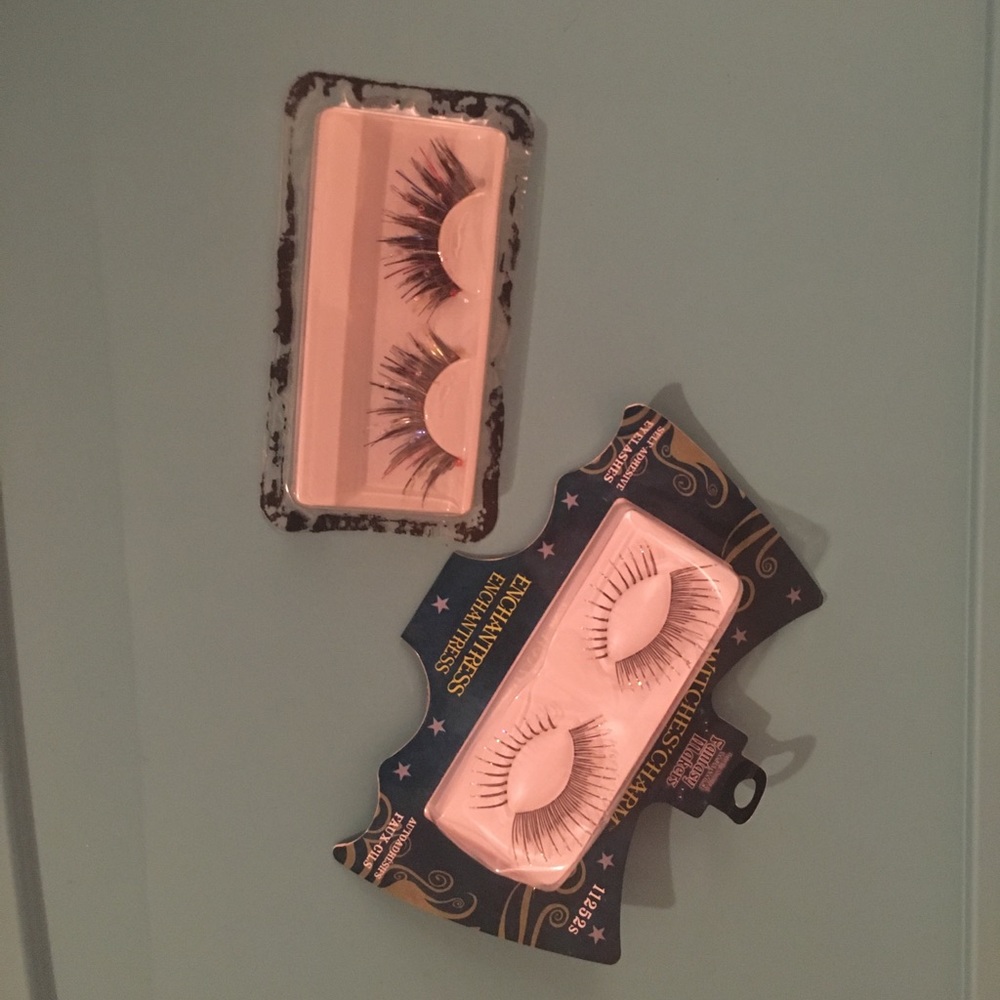 False lashes
