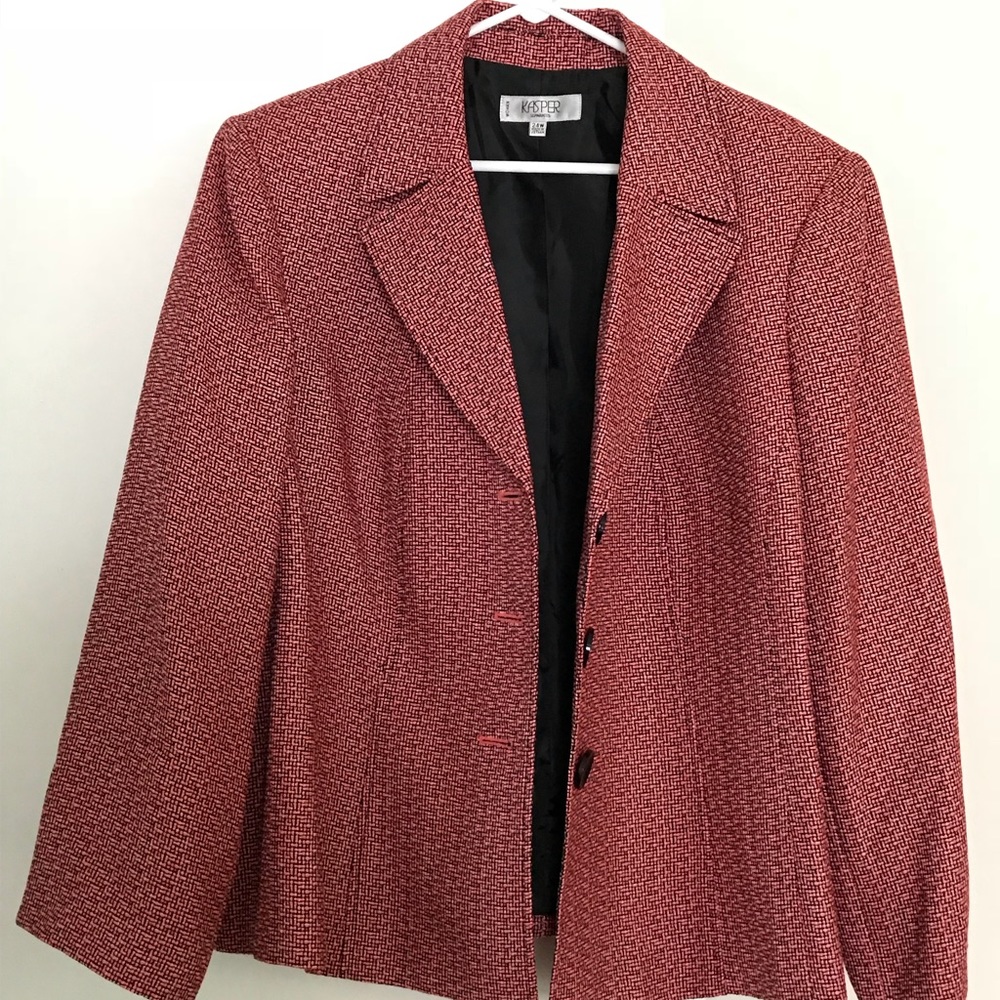 Kasper separates women’s plus blazer