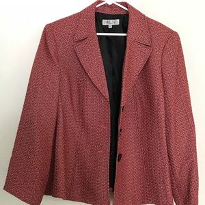 Kasper separates women’s plus blazer