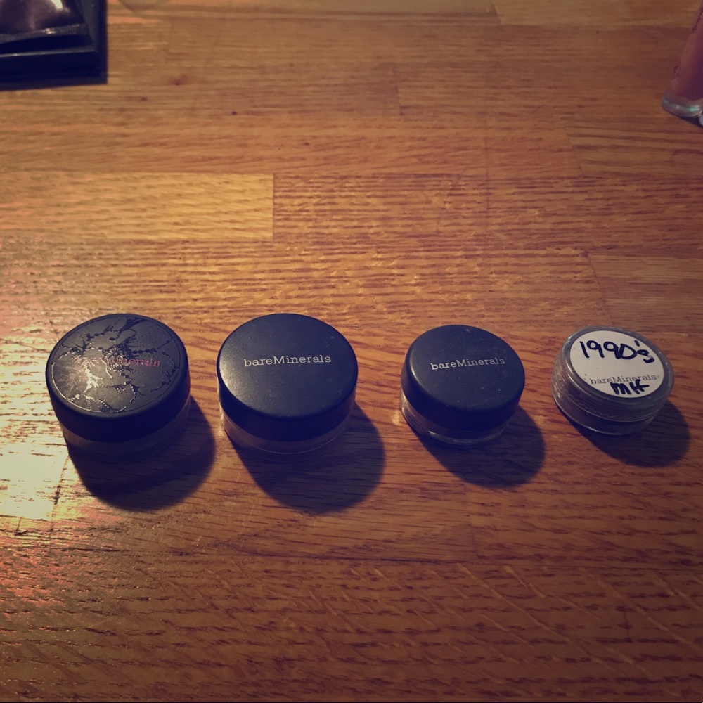 Bare minerals eye shadows and blush!