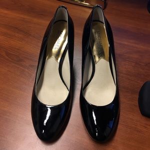 Michael Kors Flex Pump