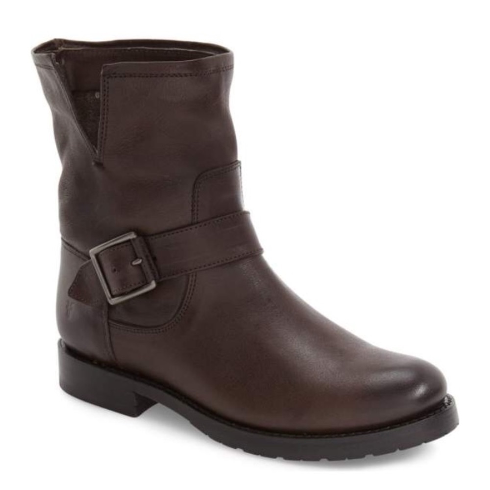 NWT Frye Natalie Short Engineer Boots