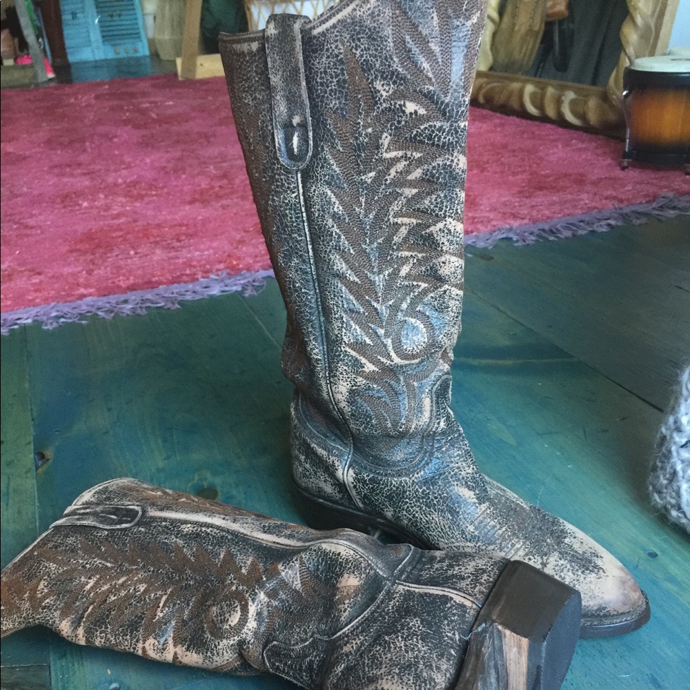 Old Gringo "Razz" boot size 9.5 but fit like a 10