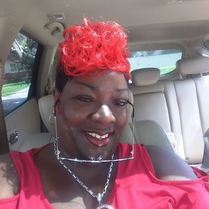 Meet your Posher, Pamela