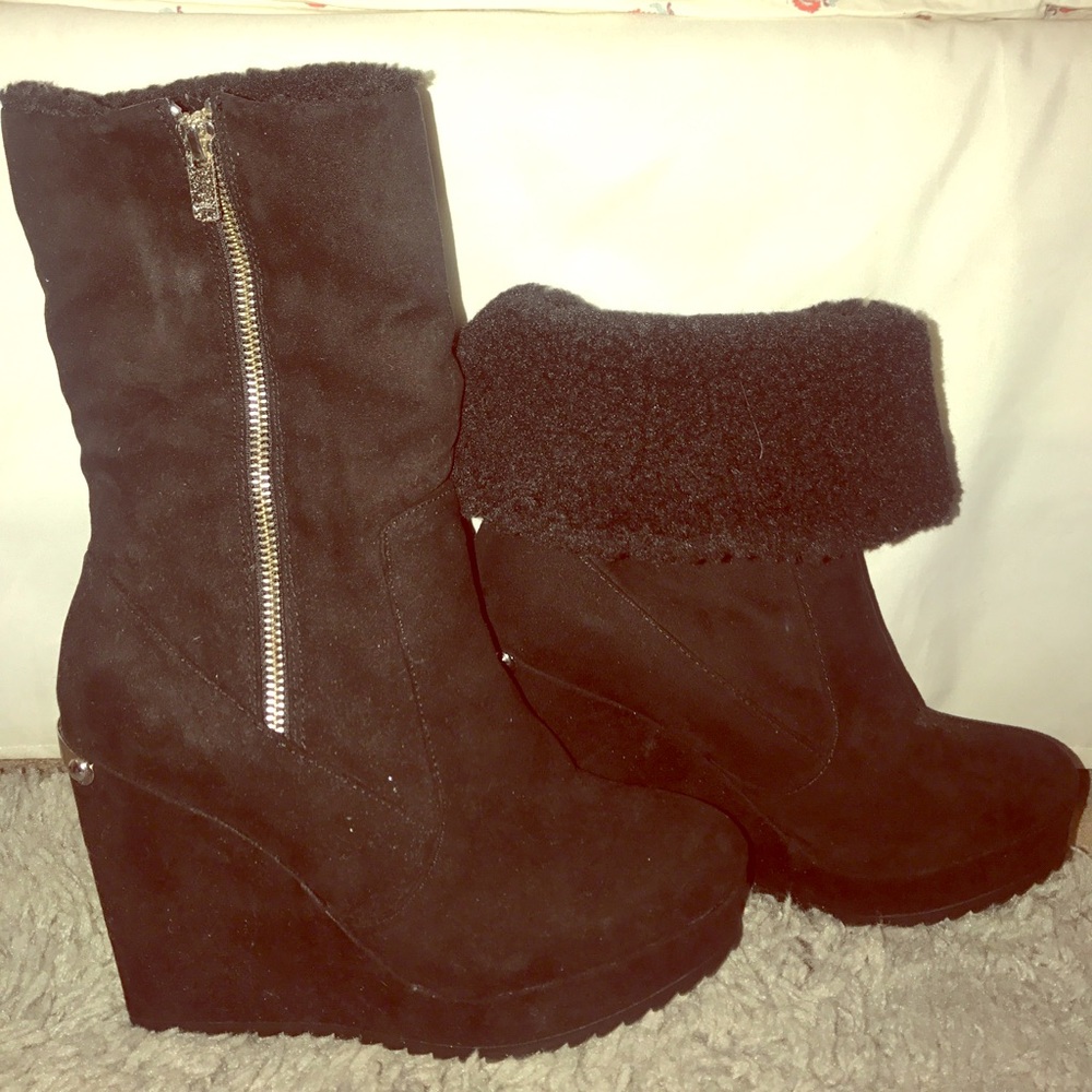 🖤 Juicy Couture Wedges 🖤