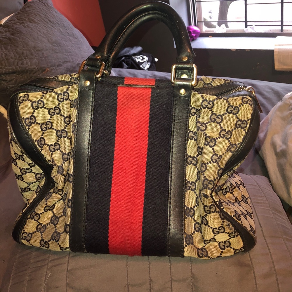 Authentic Gucci Boston bag offers accepted