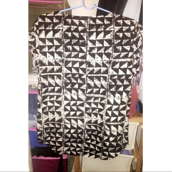 Blouse - Picture 2 of 2