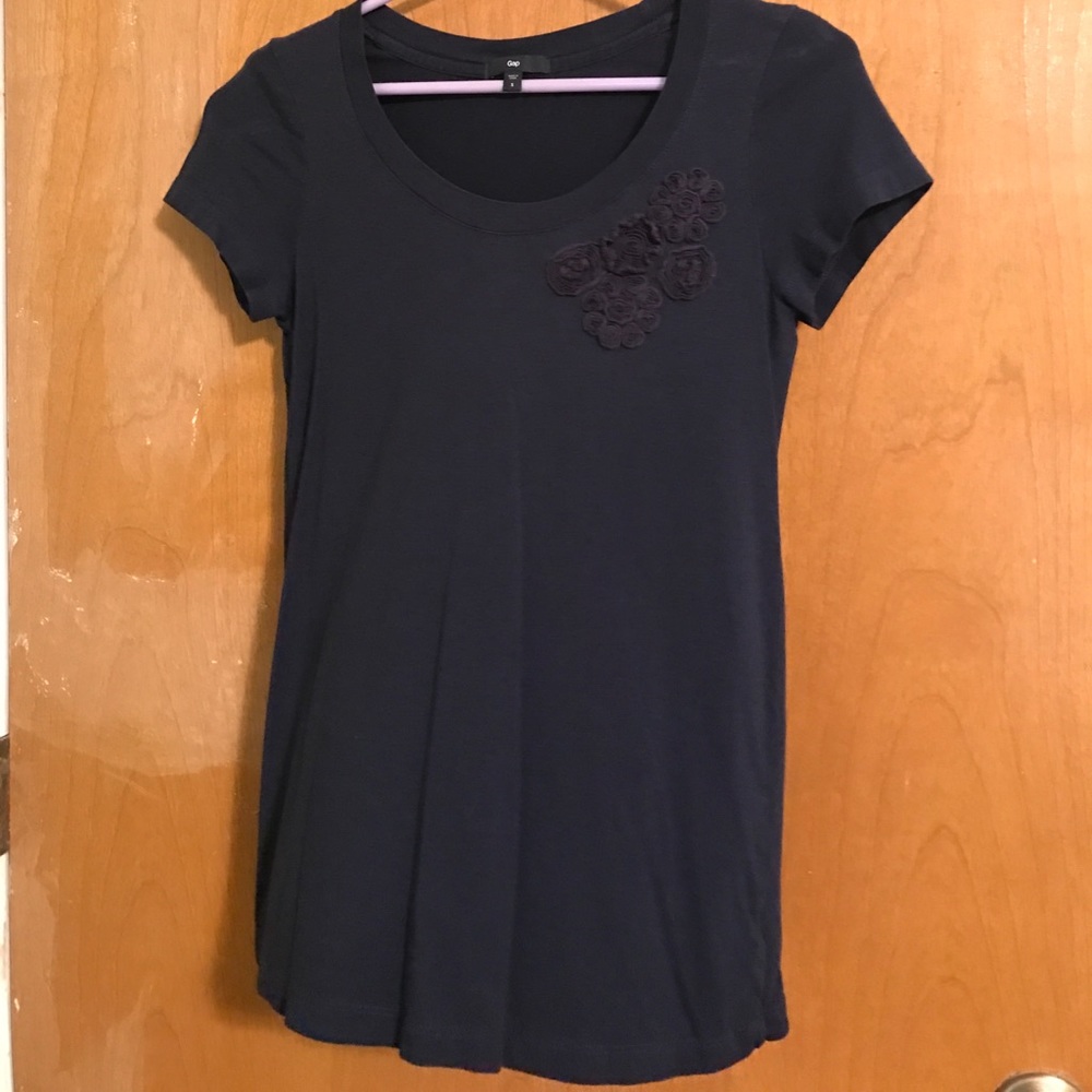 Gap tshirt