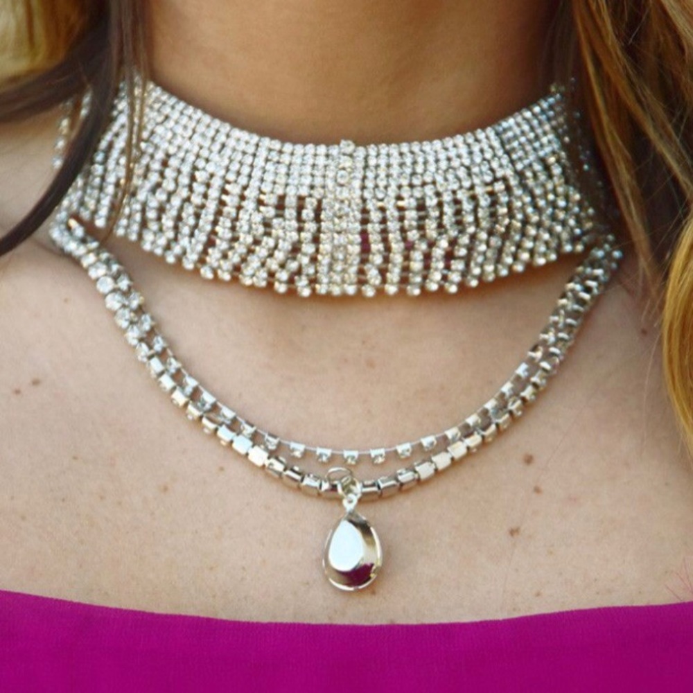 NWOT Rhinestone Choker
