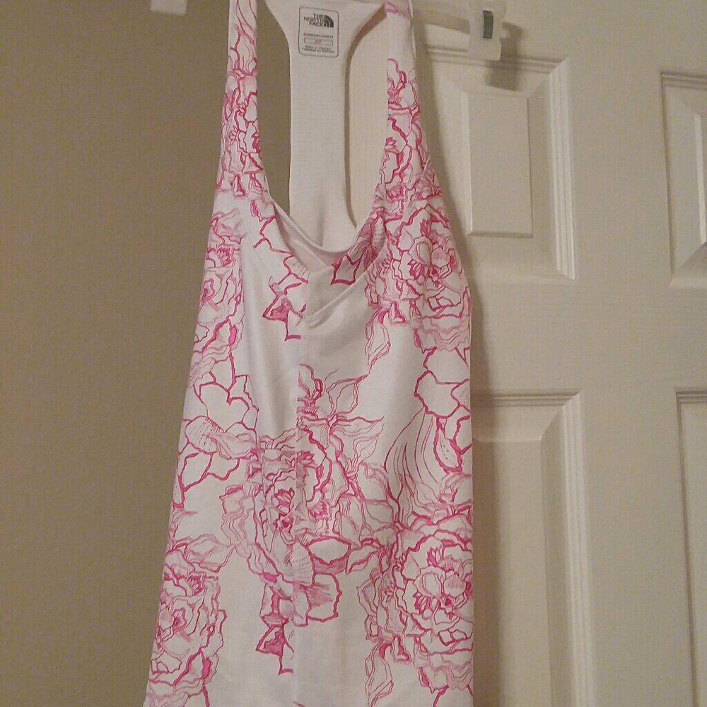 The North Face new ! Active tank