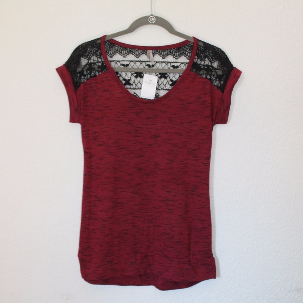 laceback t shirt