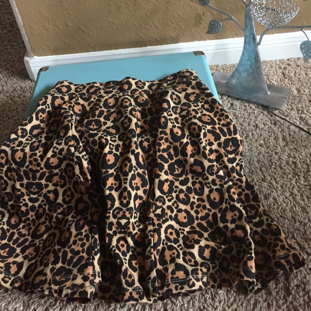 Leopard print skirt
