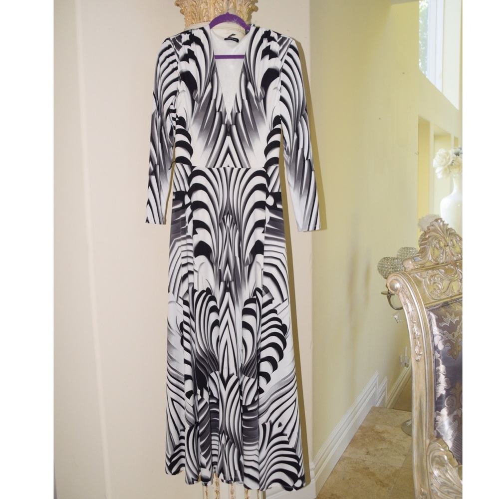 Bebe black and white dress