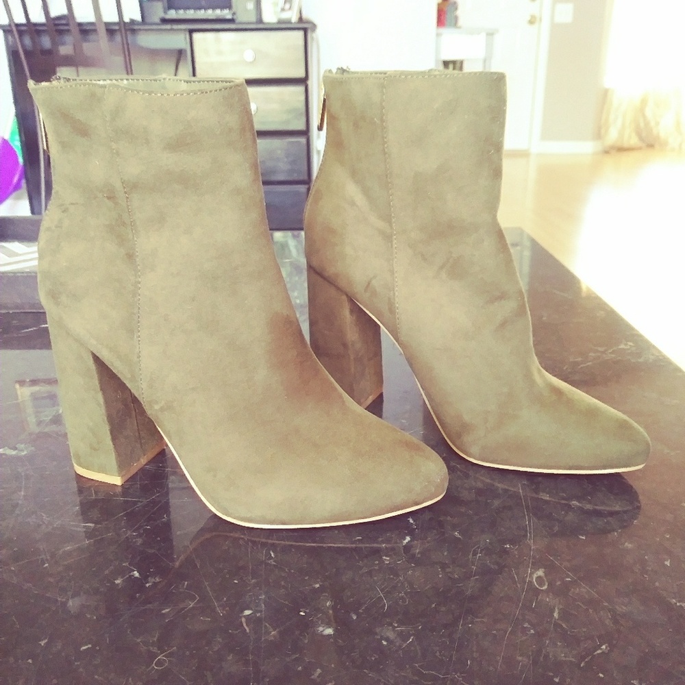 Olive green ankle booties!
