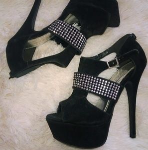 Shoedazzle Heels