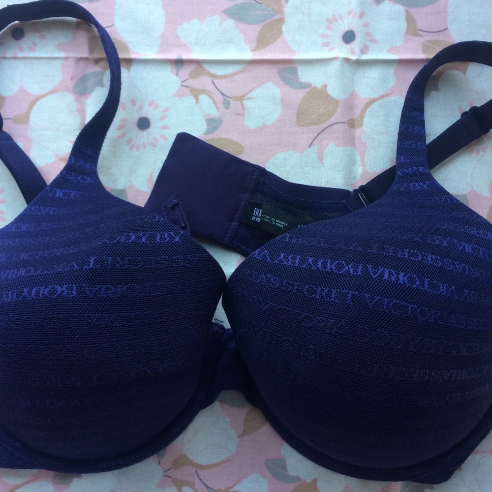Victoria Secret 38 D