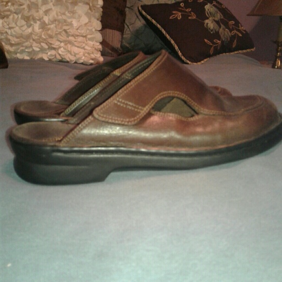 Clarks clogs - Picture 3 of 7