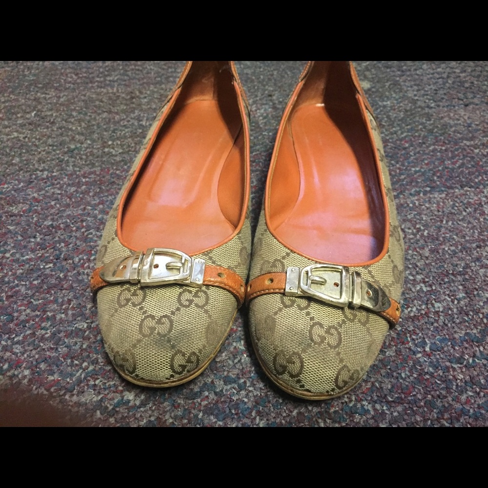 Gucci flats