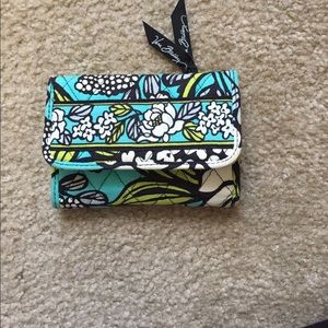 Vera Bradley wallet