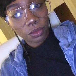 Meet your Posher, Taryn