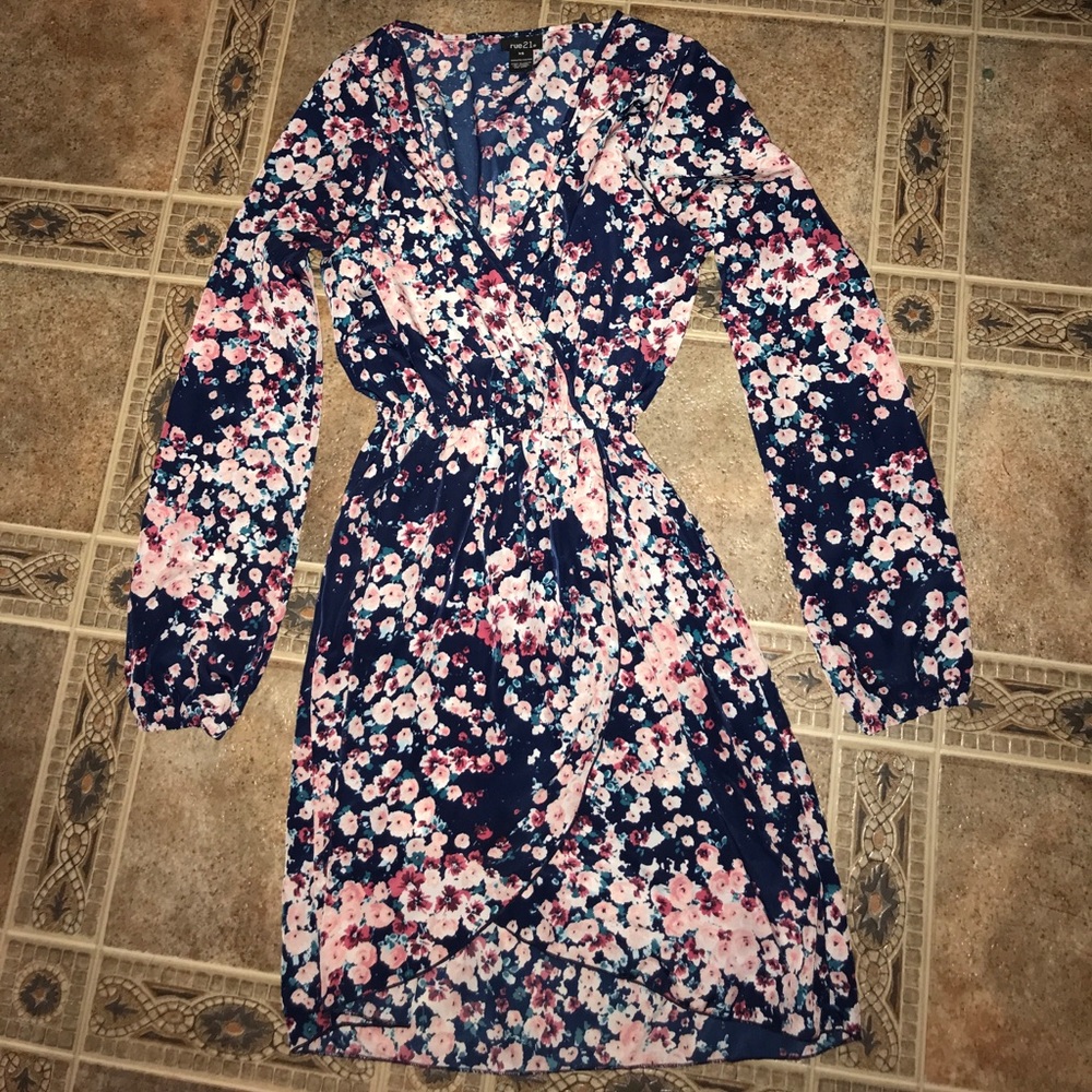 Rue 21 dress, low cut. 100% polyester