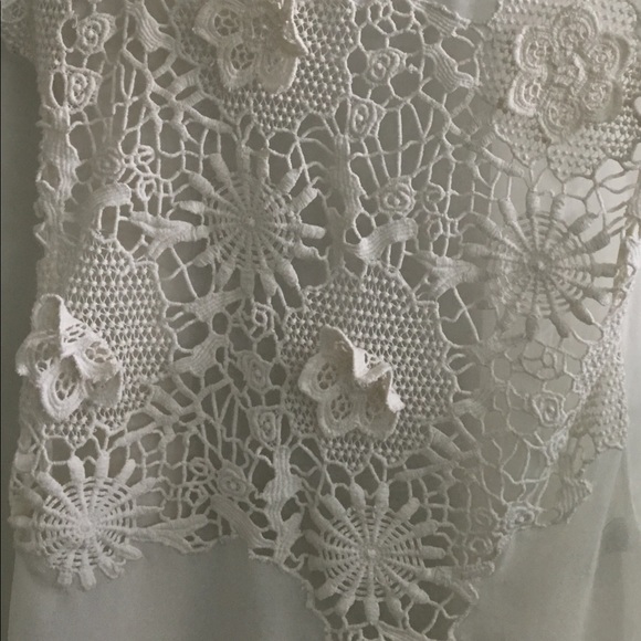 Yoana Barashci white blouse - Picture 3 of 3