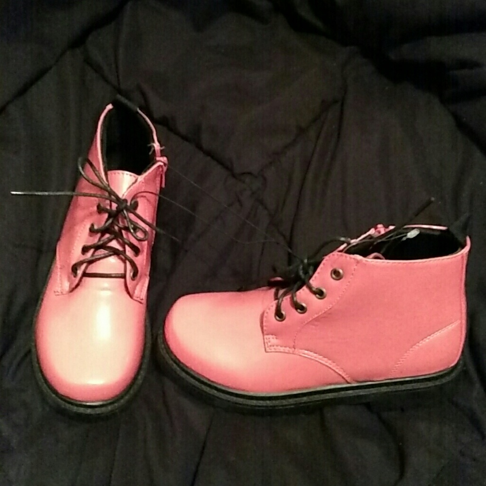 Girl's "Combat" style boots