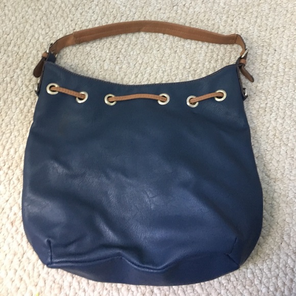 Shoulder bag - Picture 2 of 3