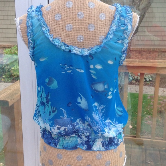 🐠Fish Ruffled Sheer Top 🐠 - Picture 3 of 4