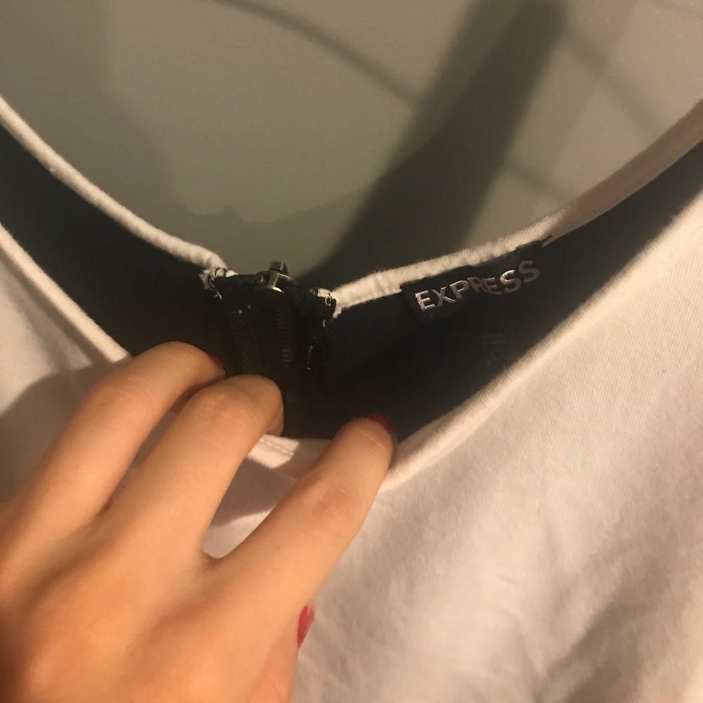 Express Top - Picture 2 of 4