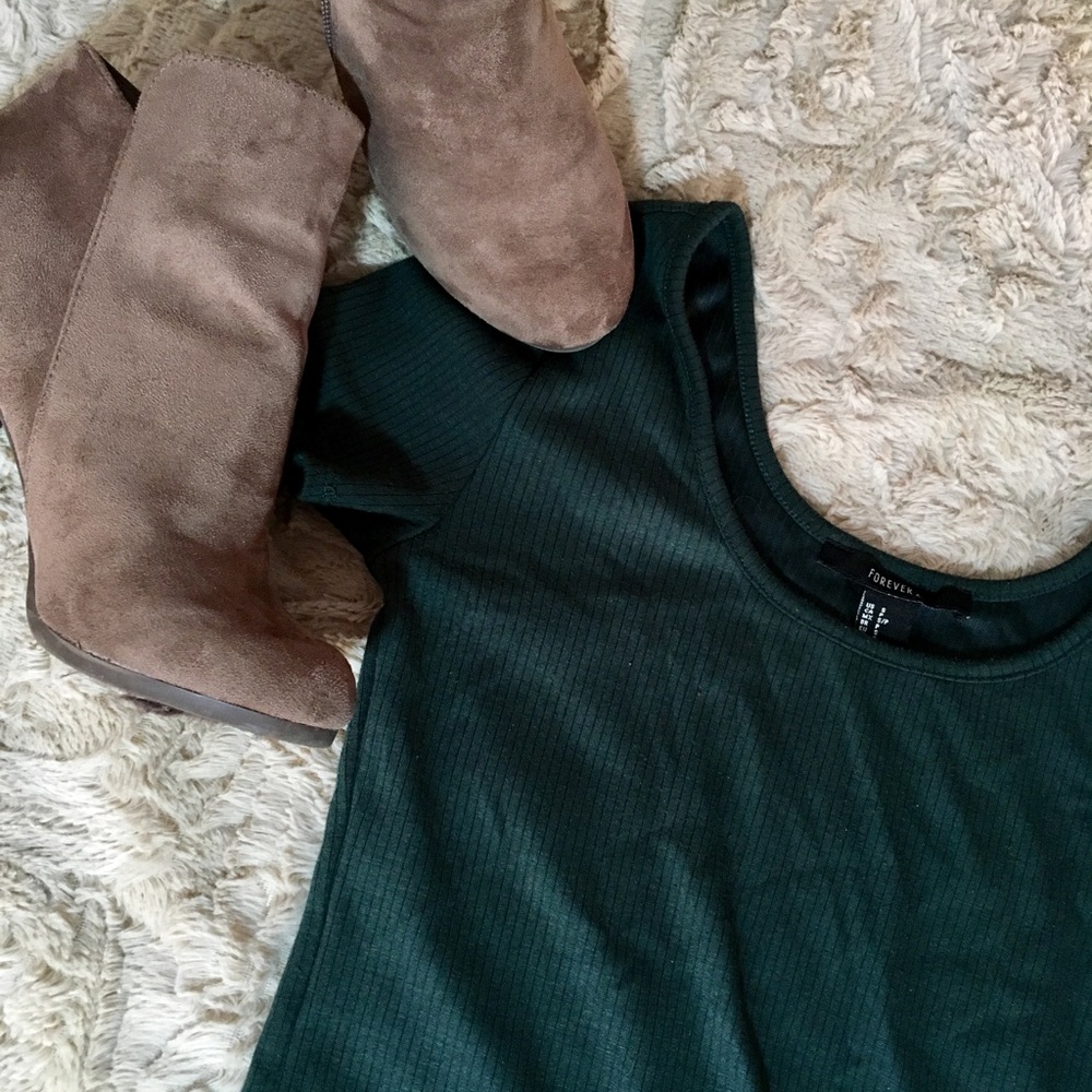 Dark green ribbed bodycon dress