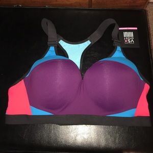 RE POSH!! Victoria’s Secret sport bra!