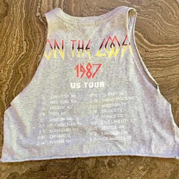 ☀️ Forever 21 80’s Rock Tour Tee - Picture 3 of 4