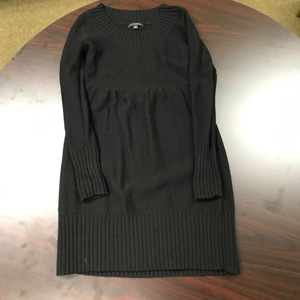 Banana Republic black long sleeve sweater dress