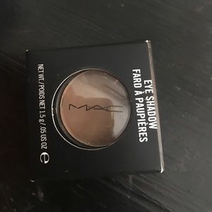 MAC eyeshadow: Wedge, MATTE