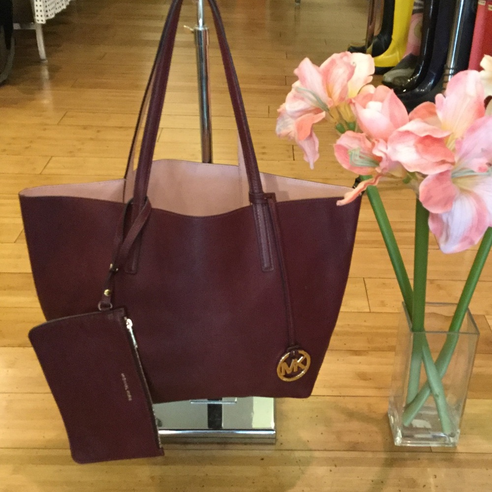 Michael kors izzy tote