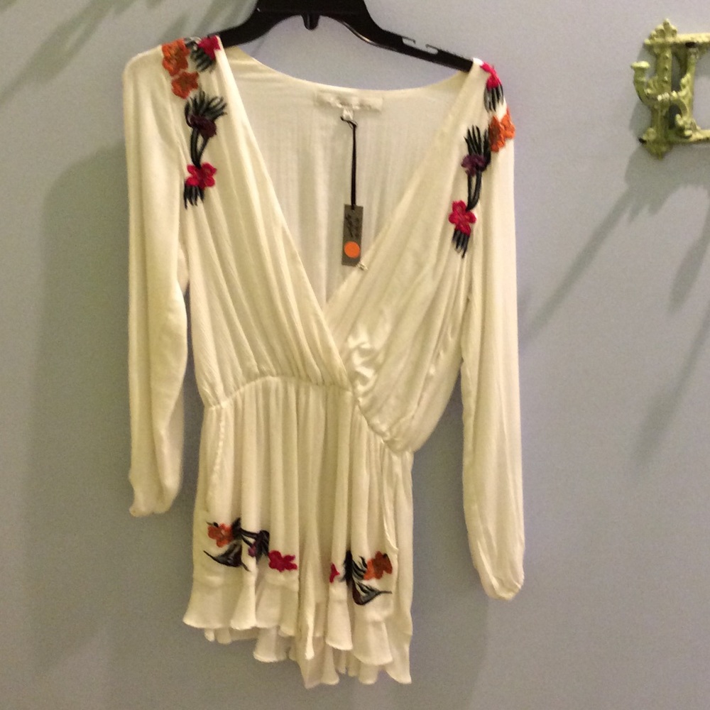 NWT Lover's and Friends embroidered romper