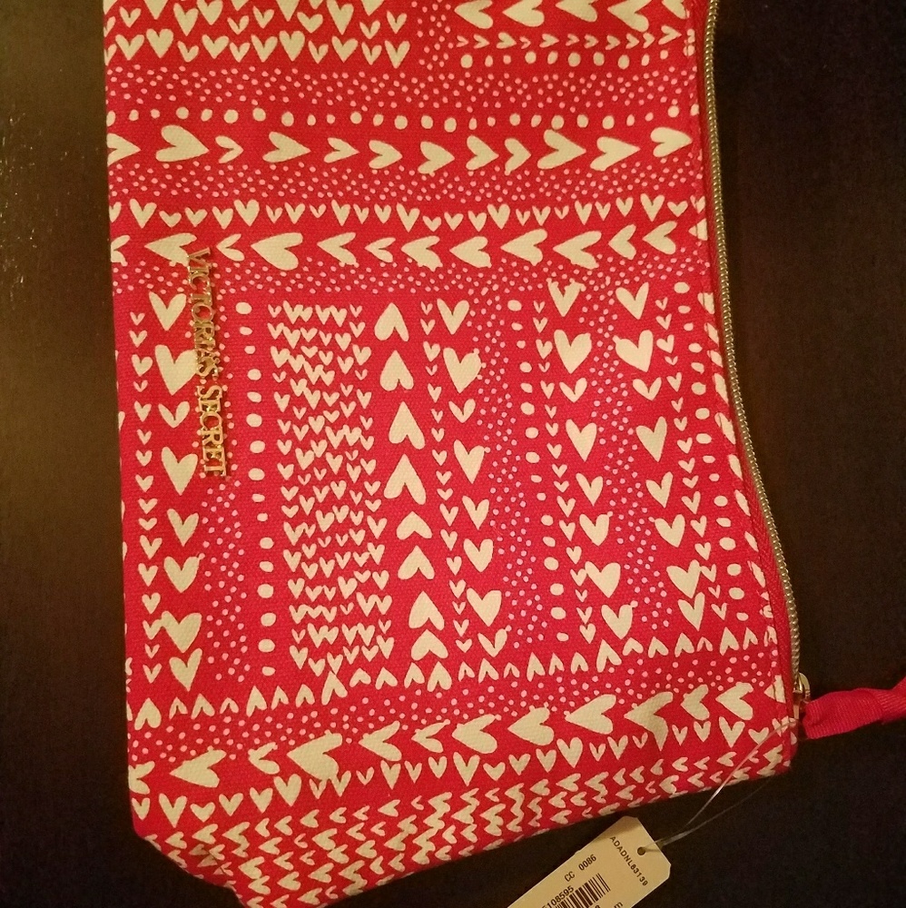 NWT Victoria Secret makeup bag w/ hearts