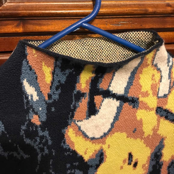 Sweater - Picture 2 of 3